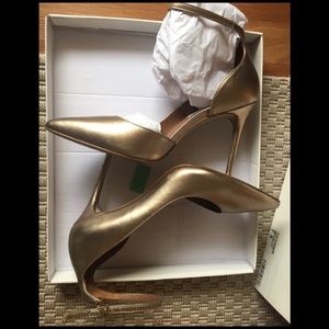 Steve Madden ankle wrap Tiffany pumps!